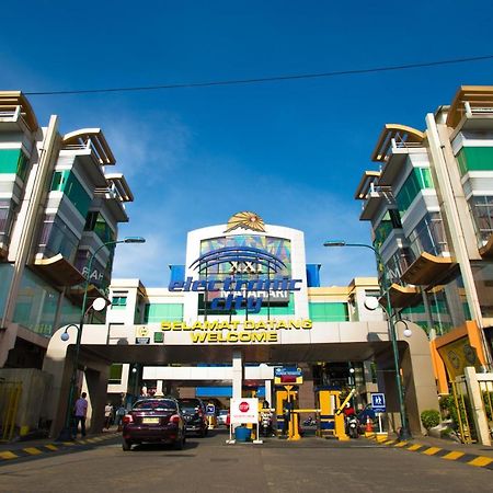 Ak Hotel Nagoya Hill Batam Buitenkant foto