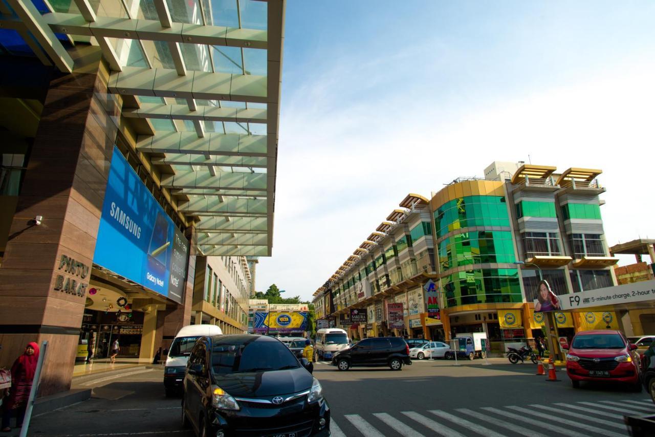 Ak Hotel Nagoya Hill Batam Buitenkant foto